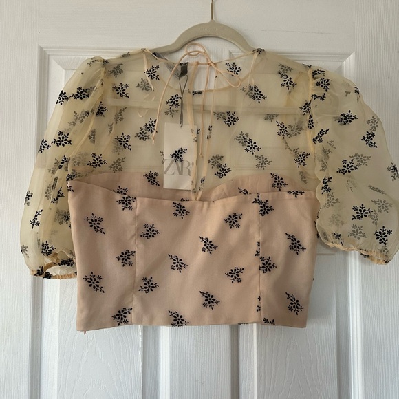 Zara NWT Floral Puff Sleeve Top - Beige - Picture 7 of 8